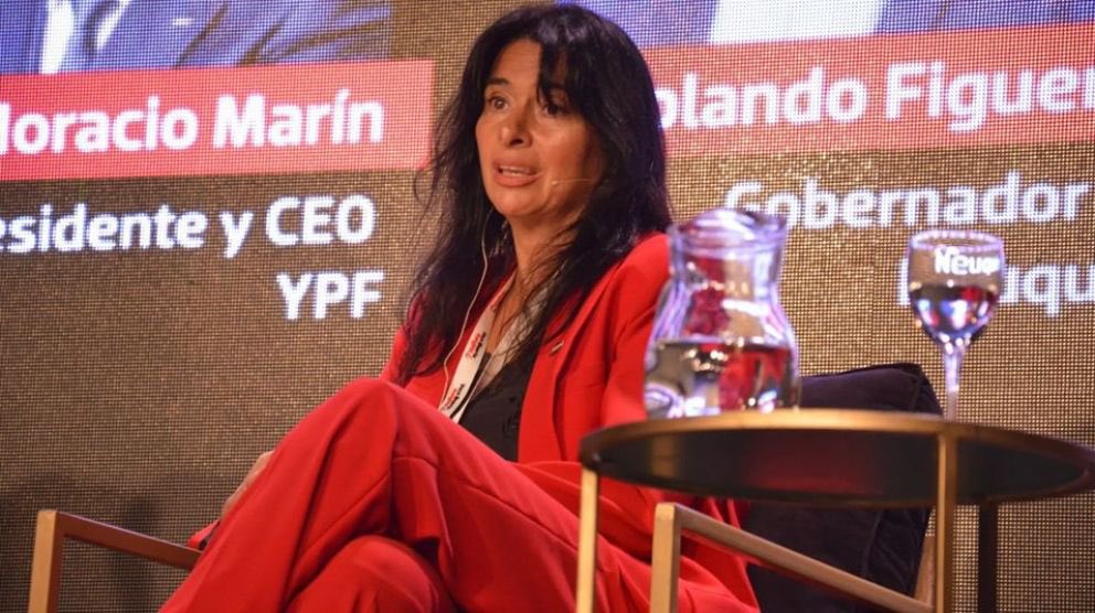 Río Negro avanza hacia el GNL de Vaca Muerta: consenso social, aprobación técnica y formación para el desarrollo energético.

➡️ goo.su/pZ3ikF

#rionegro #vacamuerta #gnl #mejorenergia