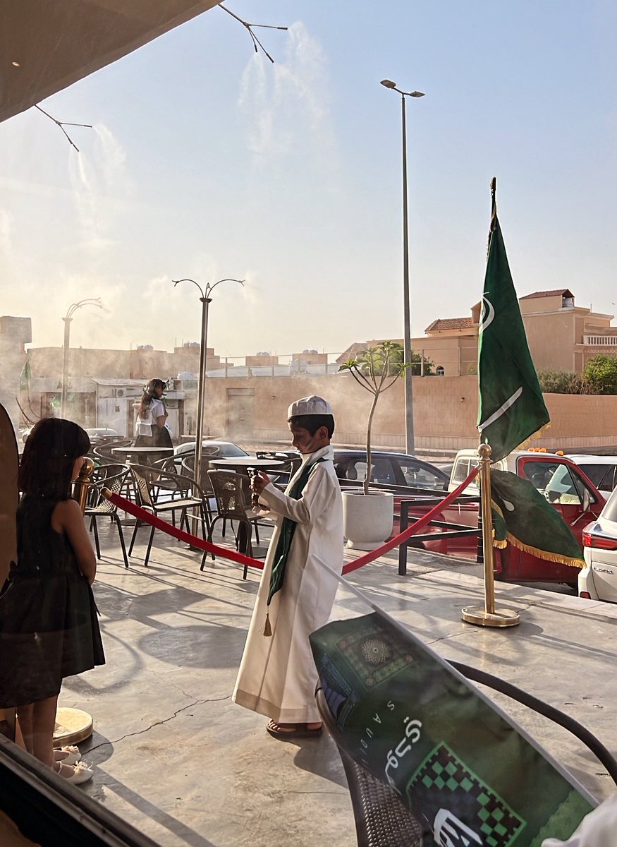 في طبعنا المجد.. أجداد وأحفاد🇸🇦💚

#عزنا_بطبعنا

#اليوم_الوطني_السعودي95