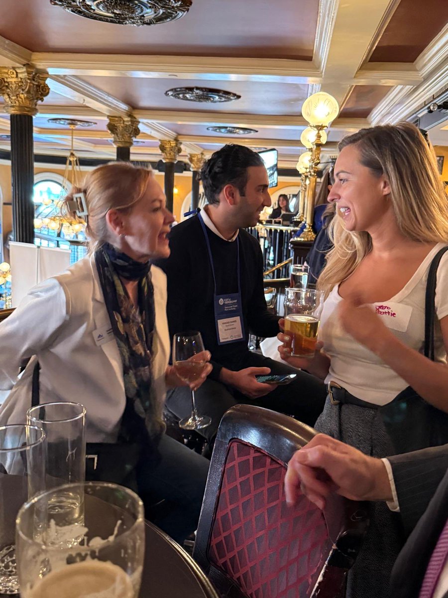 KirkpatrickWVC's tweet photo. What a fantastic time at the EqualVoice reception yesterday in Victoria! Great conversations and inspiring energy — and so nice to catch up with friends and colleagues from across the political spectrum. #EqualVoice #BCPolitics @UBCM @VoteCentreBC #centrebc https://t.co/q6cr8Eu7EG
