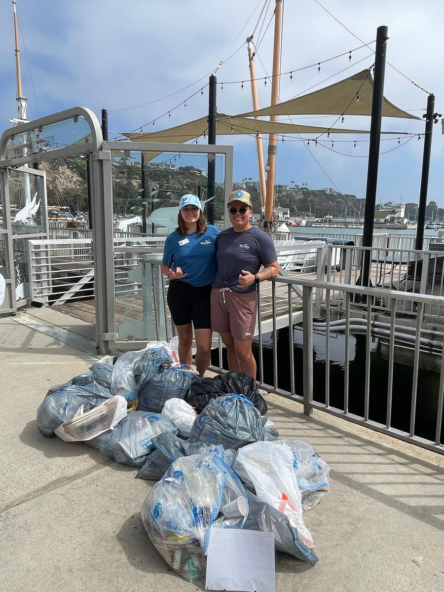 CASeaGrant's tweet image. Program Coordinator Tanya Torres and Hawaii Sea Grant’s Sara Kahanamoku spent CA Coastal Cleanup Day in Dana Point Harbor with partner Stand Up To Trash. They helped host the cleanup event, where 230 people helped removed 141 lbs of trash in 1.5 hours 🌊 🚯