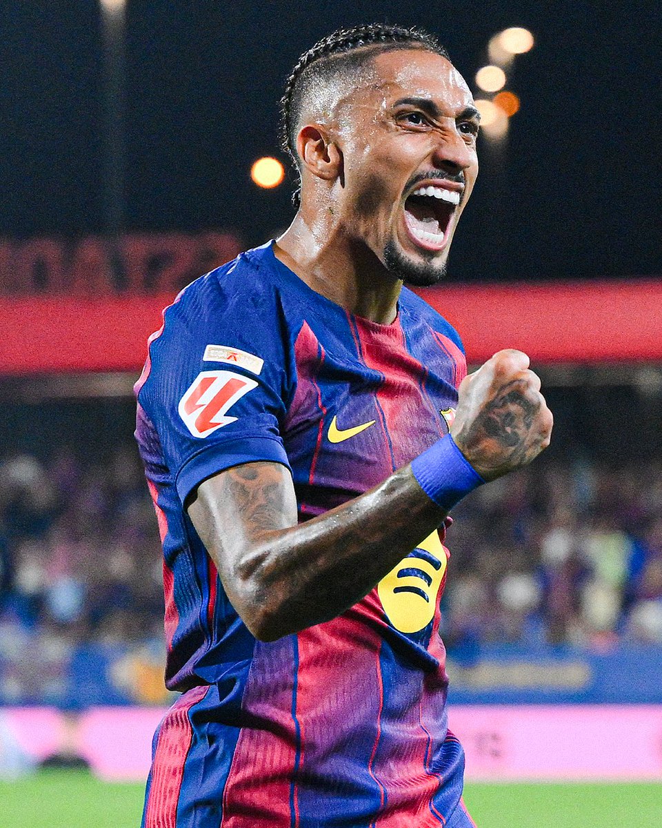 footballontnt's tweet image. Raphinha's achievements last season:

🏆 Won LaLiga
🏆 Won Copa del Rey
🏆 Won Supercopa de España
🌟 LaLiga Player of the Season
🌟 Champions League most goals (13)
🌟 Champions League most assists (8)
🌟 Equalled the record for most goal involvements in a Champions League…