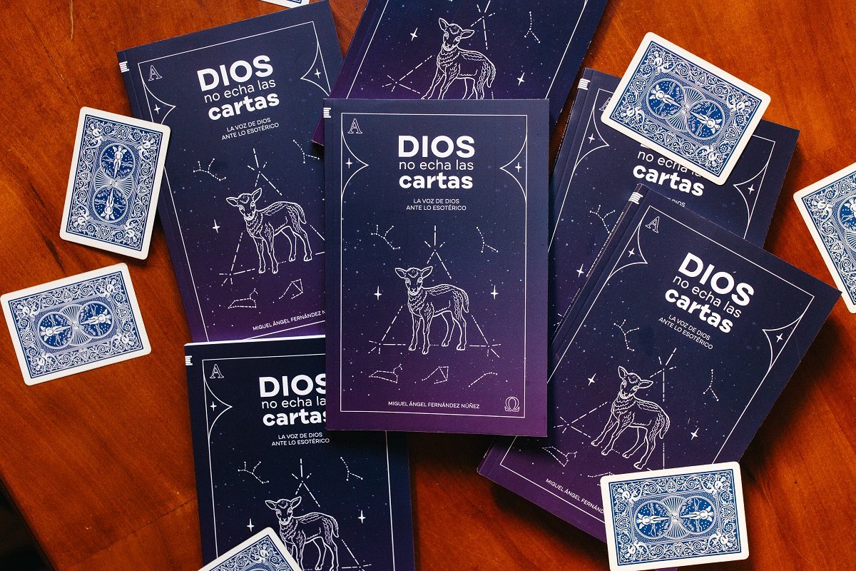 🗣️ El escritor puertollanero Miguel Ángel Fernández Núñez nos presentará su nuevo libro “Dios no echa las cartas” 📖 el próximo viernes 26 de septiembre a las 18:30 h en el Museo Cristina García Rodero.