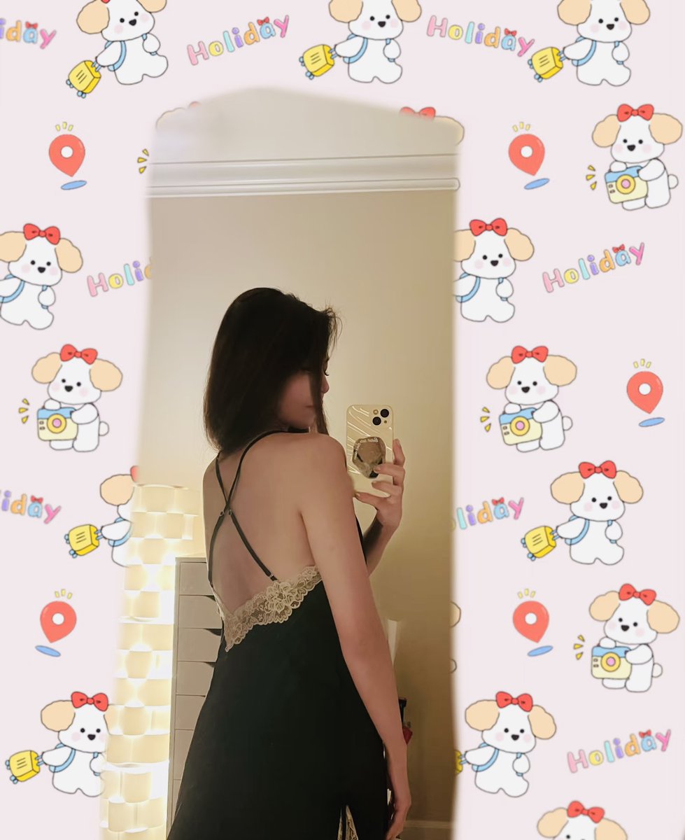 Stopped at a convenience store—bought gum for fresh breath. 🍬