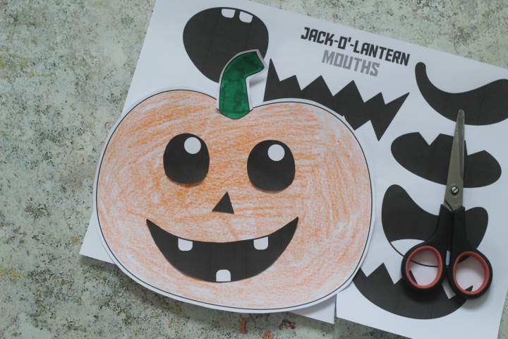 craftsonsea's tweet photo. Cut and paste pumpkin craft for kids: https://t.co/Roz1GxzIOE https://t.co/71D5VXELwy