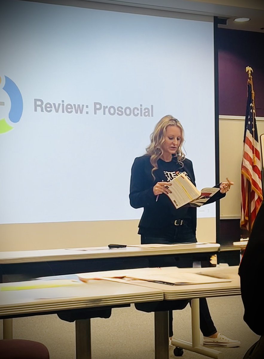 Dr. Katniss tweet media