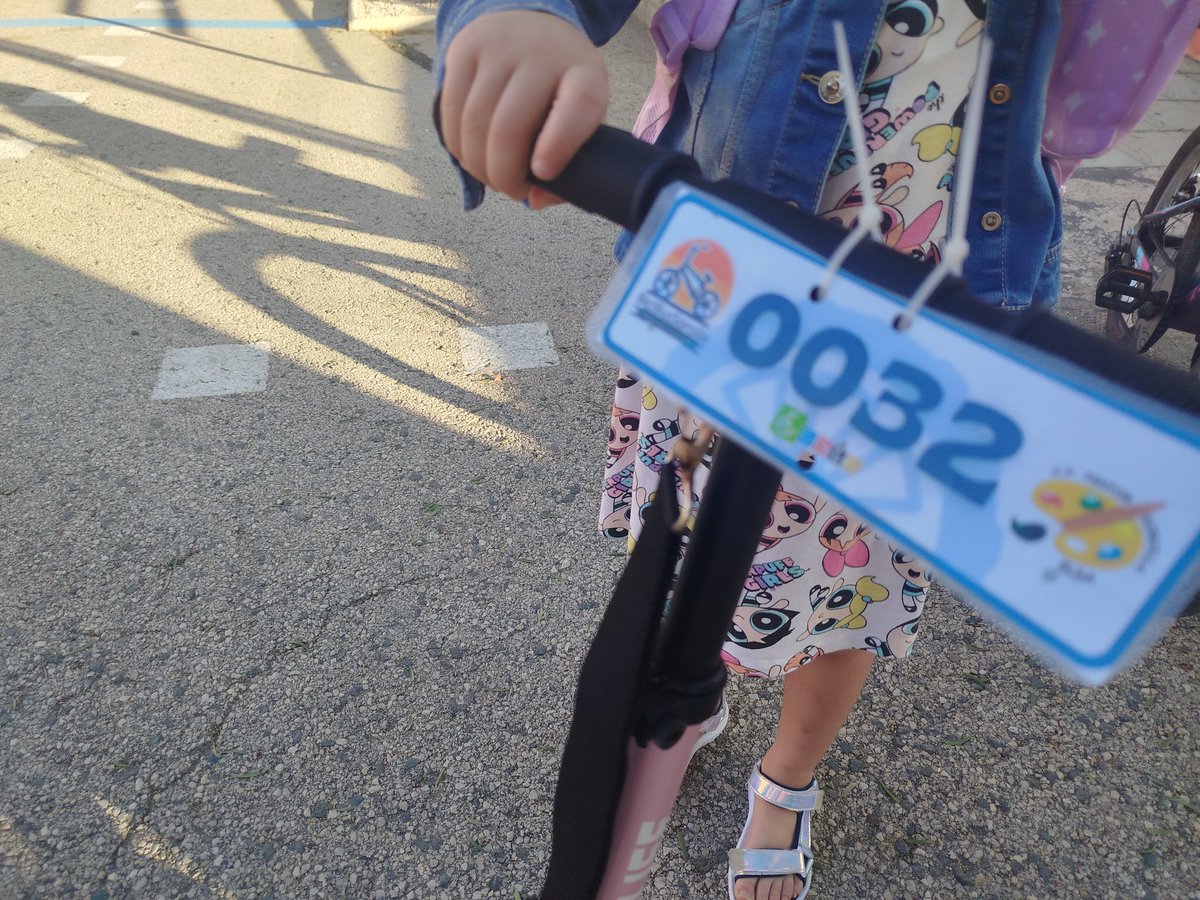 ÉXITO DE LA SEMANA DE LA MOVILIDAD EN EL COLE
<a href="/DGTes/">Dir. Gral. Tráfico</a>
<a href="/aulaciclista/">Aula Ciclista GVA-FCCV</a>
<a href="/ayto_elda/">Ayuntamiento de Elda</a>
@mobilityweek
<a href="/caminoescolar/">Camino Escolar</a>
#ProyectoStars
#MovilidadSostenible
#EntornosEscolaresSeguros
 …orsorollaeducacionfisica.blogspot.com/2025/09/exito-…