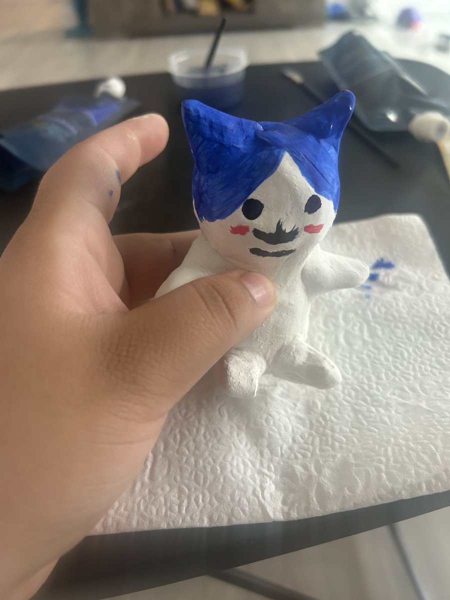 DrawsKaliko's tweet photo. I’m too broke to afford #chiikawa Merch so I decided to make my own …. It went to wrong I’m so sorry hachiware 😭 https://t.co/SY6WPr6mFK