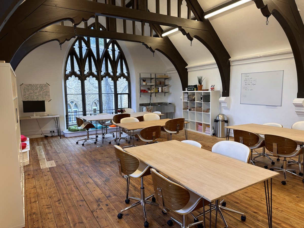Gratnells's tweet photo. Learning spaces aren’t backdrops; they’re living ecologies, says David Strudwick. He believes classrooms shape how we feel, connect, learn and grow, and that when belonging, creativity and wellbeing are nurtured, students thrive.
When designing space, he says ask yourself... 👇 https://t.co/dhHu905dB1