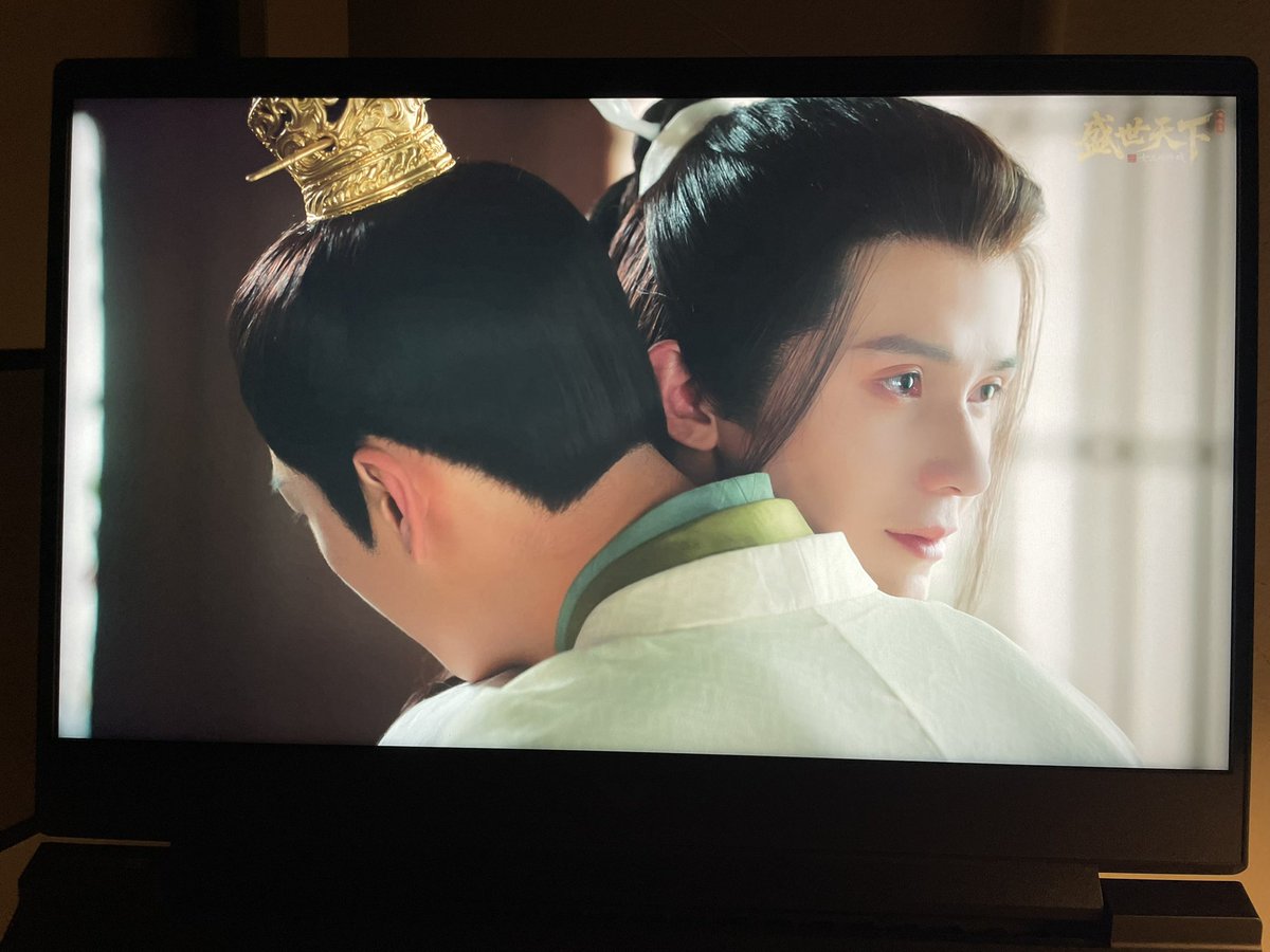 Qe84D's tweet photo. 他就是gay！ https://t.co/0QL9Ve1J1L