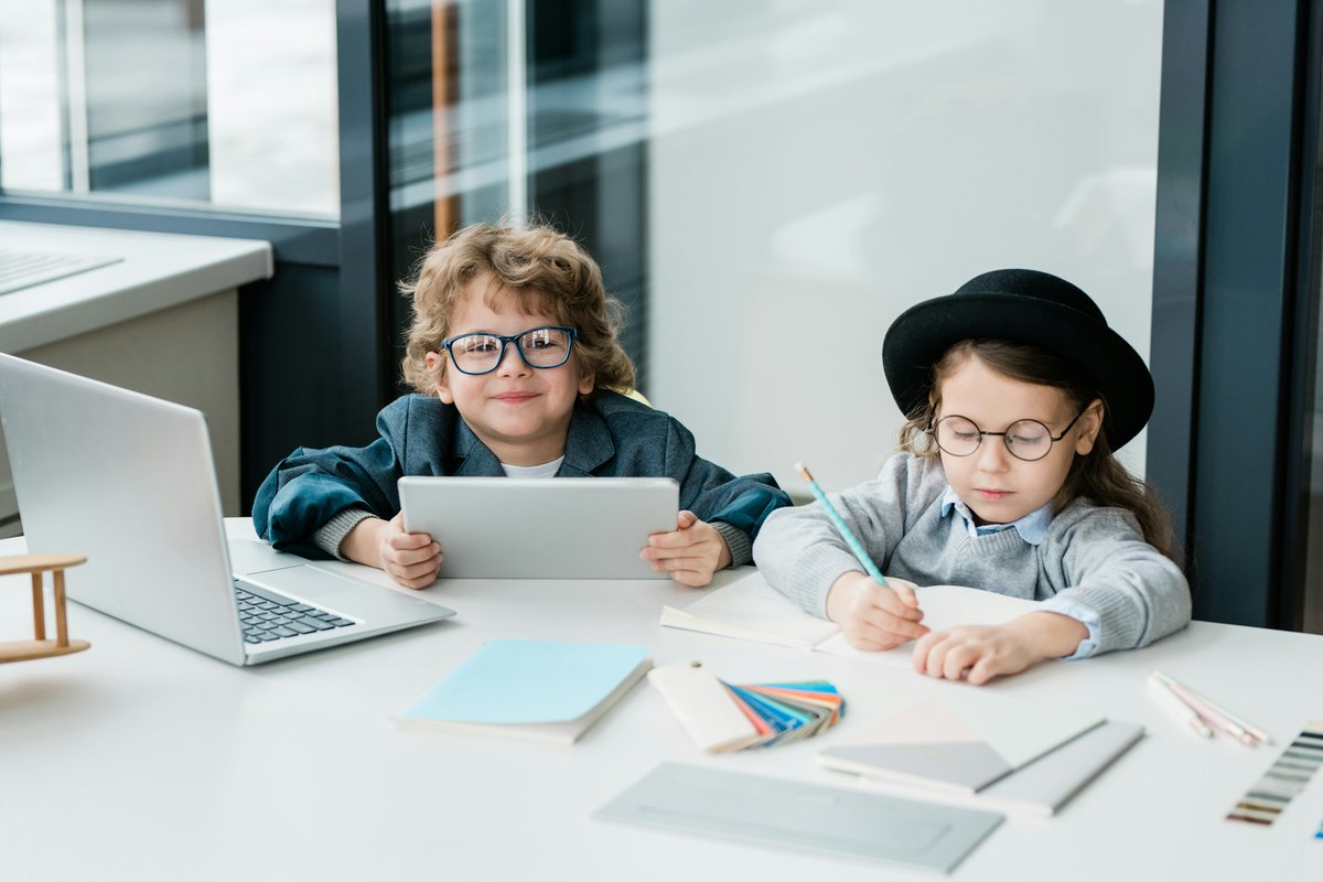 How to Build a Bright Financial Future for Kids - bestinau.com.au/how-to-build-a…