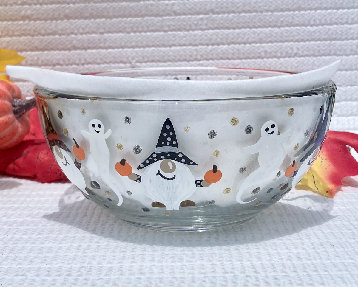 LPaintitpretty's tweet image. Gnomes and ghosts Halloween bowl etsy.com/listing/433076… #gnomes #halloween #ghosts #SMILEtt23 #etsy #shopsmall #CraftBizParty #ShamelessSelfpromoTuesday