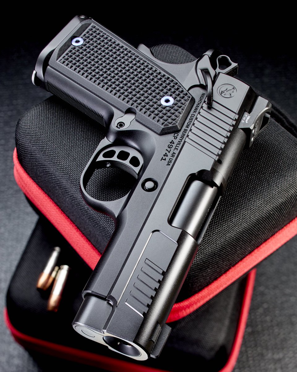 NighthawkCustom's tweet image. Confidence you can carry // The Nighthawk Counselor is the smallest, lightest 1911 we make // This model features a unique carry magwell designed around our most compact aluminum frame to reduce printing