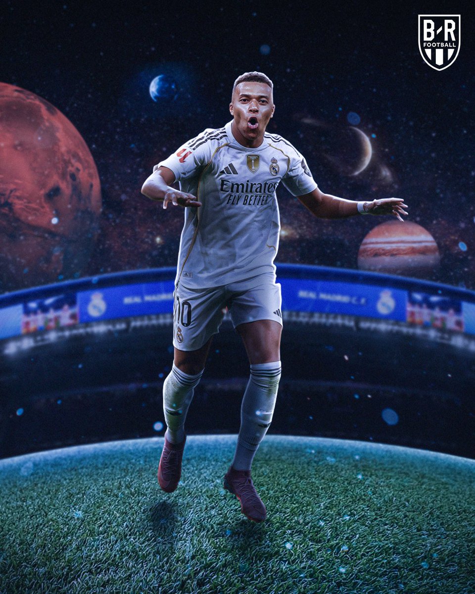 brfootball's tweet image. Two goals vs. Levante. 

Nine goals in seven games for Real Madrid this season. 

Kylian Mbappé is playing out of this world 🪐