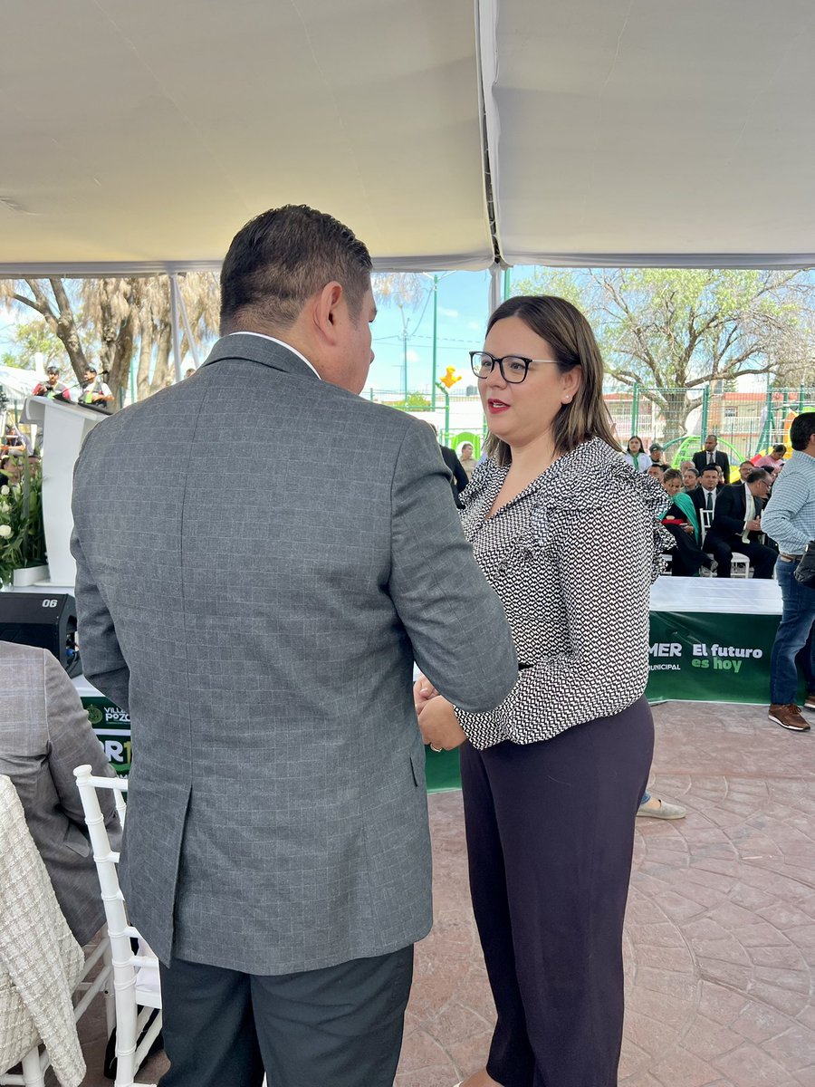 Nuestro Comisionado Presidente, José Gerardo Navarro Alviso, asistió al Primer Informe Municipal de la H. Concejal Presidenta de Villa de Pozos, Teresa Rivera Acevedo.

Impulsamos la transparencia en todos los niveles de gobierno. #CEGAIP #VillaDePozos #Transparencia