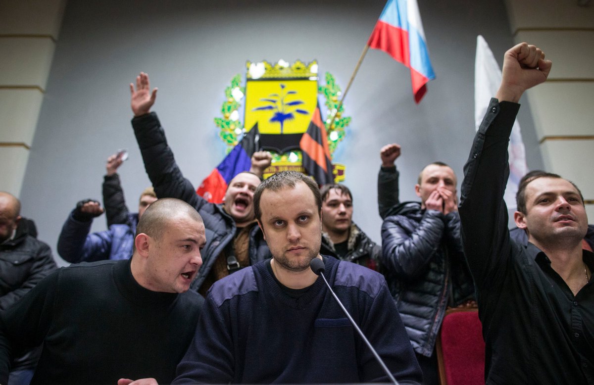 visegrad24's tweet photo. Pavel Gubarev, the former Governor of the Donetsk People’s Republic, says Russia is losing the war:

“On many sections of the front we’re attacking, while the enemy is defending. Because of this, we are suffering incomparably heavy losses."

“Ukraine’s military is completely satisfied with the current situation and doesn’t particularly need any peace. Considering their effective strikes against our oil refineries, with 26% of our production destroyed, the situation is strategically beneficial for them”

“The current situation is already tantamount to defeat for us. Russia doesn’t have the capability to complete the special military operation”