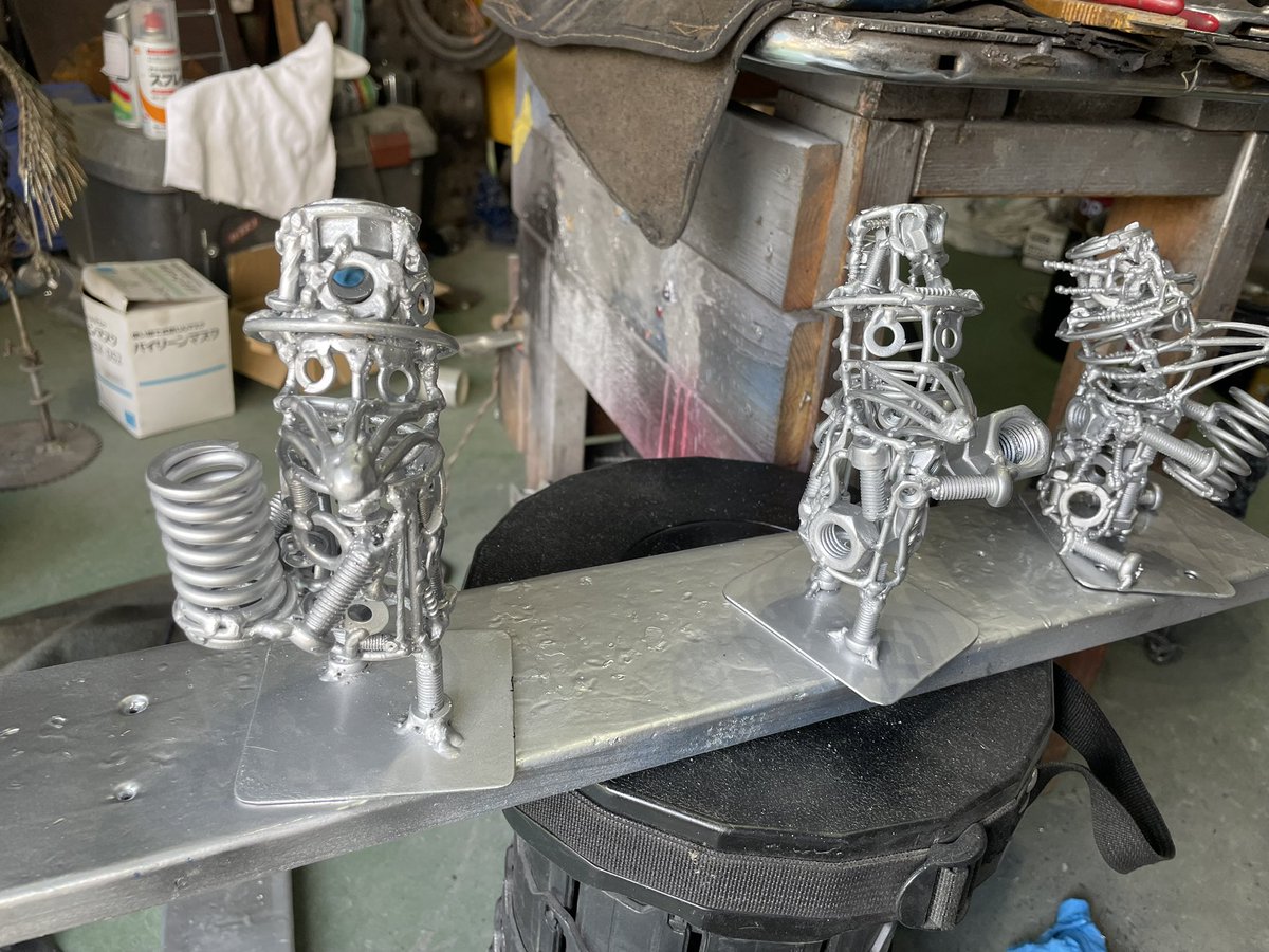 おはようございます☀

寒いでですね、そろそろ着る物と布団等を出して

洗濯が必要ならして、本番が来る前に準備をしといた方がいいと

昨日思いました(￣▽￣;)

やらないとですね……

今日もよろしくお願いします。