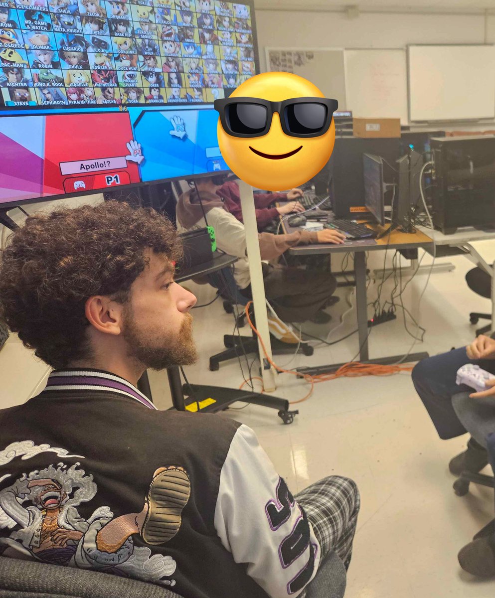 ApolloKage's tweet image. Today I went to @FrancisHowell Central High School,

I helped teach &amp;amp; coach their varsity SSBU team about competitive smash!

We were able to work with the team for over an hour &amp;amp; give tips!

Grateful that @MaryvilleGG &amp;amp; I can help bring up the new generation in Missouri / STL!