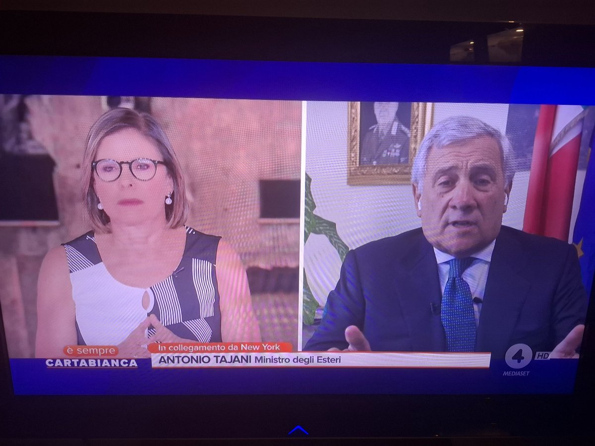Tajani se non vuoi/puoi prendere una decisione dimettiti!!
Brava Bianca!
L'hai affrontato.
Hai fatto le domande che tutti noi volevamo fargli 👏👏👏
Che figura di merda ha fatto
Ministro....
<a href="/CartabiancaR4/">È sempre Cartabianca</a>

#esemprecartabianca
#cartabianca 
#Berlinguer 
#Tajani 
#Tajanidimettiti
