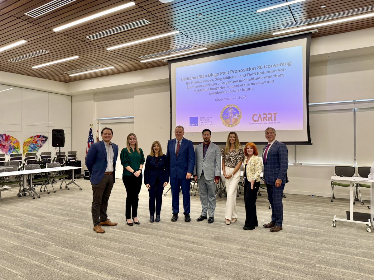SDDistAtty's tweet image. DA @SummerStephan, @cal_daa, CARRT &amp;amp; local leaders convene to tackle retail theft with Prop 36. Early results show reduced repeat offenses &amp;amp; pathways to recovery—helping businesses and keeping San Diego safe. #Prop36 #StopRetailTheft #CommunitySafety #SanDiegoDA #PublicSafety