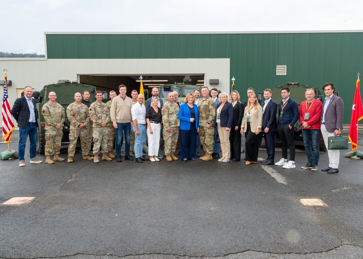 Honored to welcome <a href="/Lithuanian_MoD/">Lithuanian MOD 🇱🇹</a> representatives &amp; Lithuanian Defense Business Delegation for a tour of our <a href="/PANationalGuard/">Pennsylvania National Guard</a> UAS facility as they gain insights into drones and other emerging technologies that will play key roles on the modern battlefield. #OneTeamOneMission