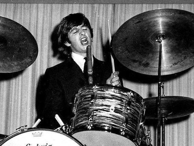 temp_secretare's tweet image. i love seeing these pictures of ringo fighting for his life on his drum kit like yes go white boy go!!