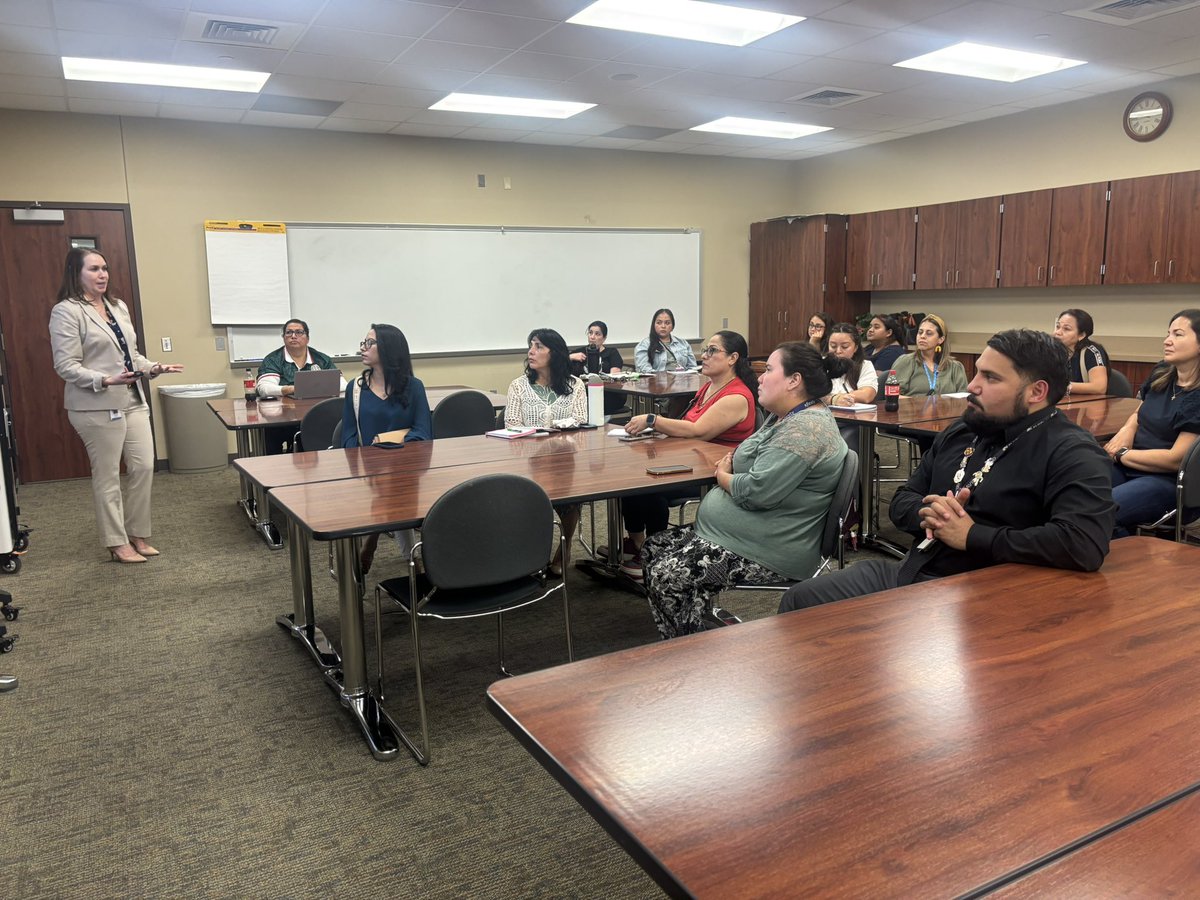 CISD_ML's tweet image. Happening now: We have a full house for our 1st Multilingual Advisory Committee for this school year!