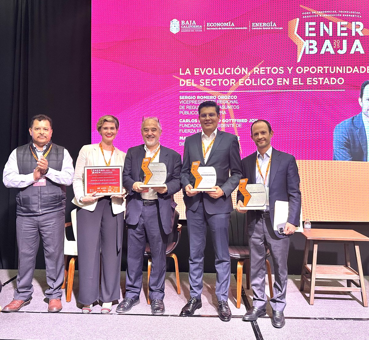 Sergio R tweet media