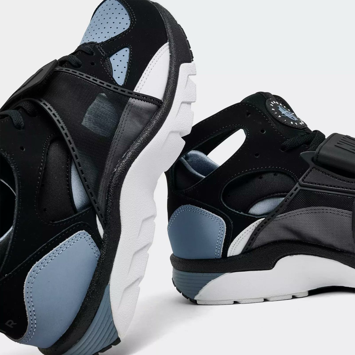 huarache nike finish line