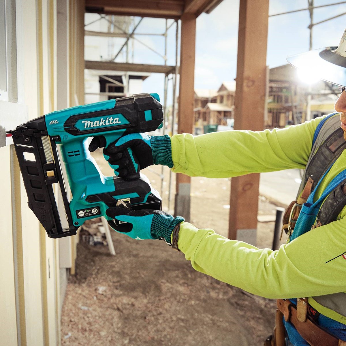 MakitaTools's tweet image. Makita goes deep in the woodworking category with the new release of the 18V LXT® 2-1/2” Straight Finish Nailer, 16 Gauge (XNB05). It joins all the other recently released Nailers and Staplers on the LXT platform.
#makitausa #makitatools #makitalxt