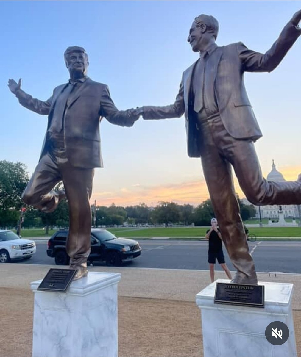 AmeriKraut's tweet image. if you&apos;re in DC, check out what&apos;s happening over on the mall. #supportthearts