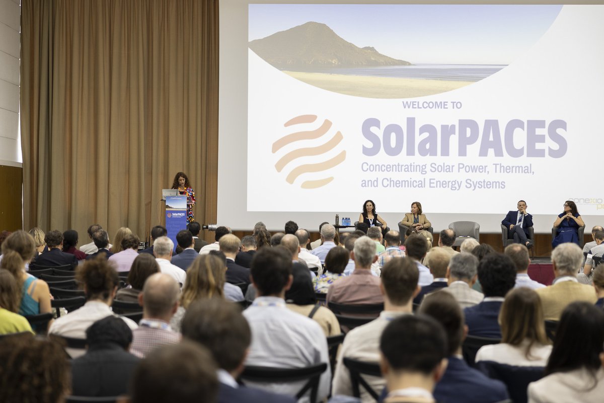 CienciaGob's tweet image. ✅España acoge #SolarPACES2025, la conferencia internacional más importante de energía termosolar.

🗣️@EvaOrtegaPaino: "Nuestro país es un referente internacional, con excelentes recursos solares y liderazgo científico, tecnológico e industrial".

ciencia.gob.es/Noticias/2025/…