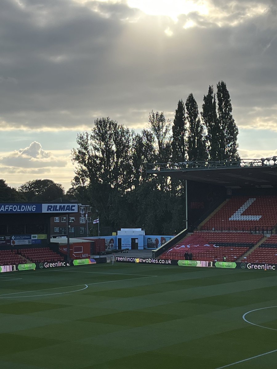 Iandennisbbc's tweet image. Setting for ⁦@5liveSport⁩ … Lincoln City flying high in L1. First meeting with Chelsea in 114 years!