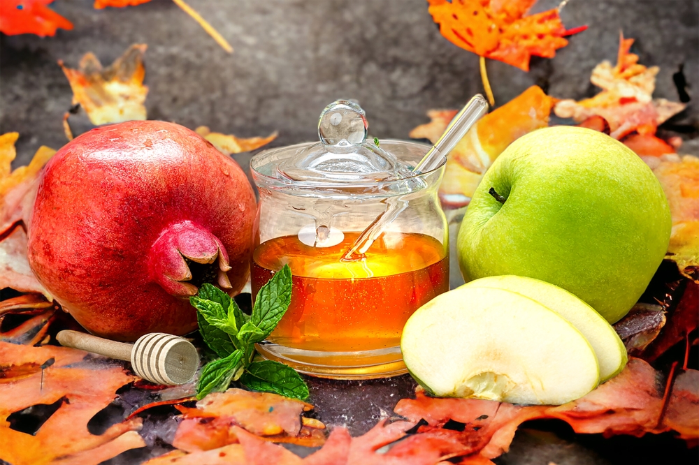 L'Shanah Tovah! We wish everyone a happy Rosh Hashanah! #RoshHashanah