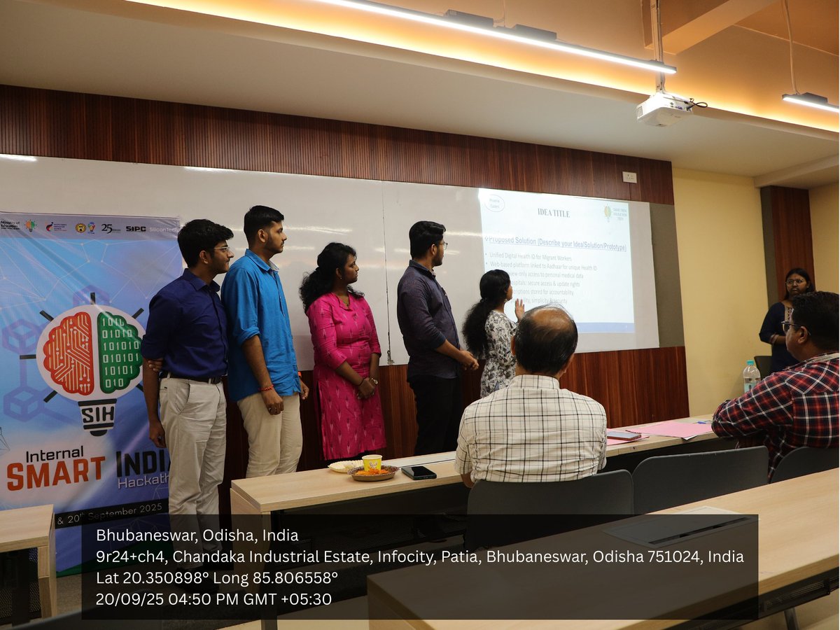Silicontech_bbs's tweet image. 19–20 Sept 2025: SIPC hosted the Internal Hackathon for #SIH2025 at Silicon University.
64 teams showcased creativity &amp;amp; solutions for tomorrow’s challenges.

Celebrating #25YearsOfExcellence with innovation &amp;amp; spirit.

#SmartIndiaHackathon2025 #SiliconSilver25 #SiliconUniversity