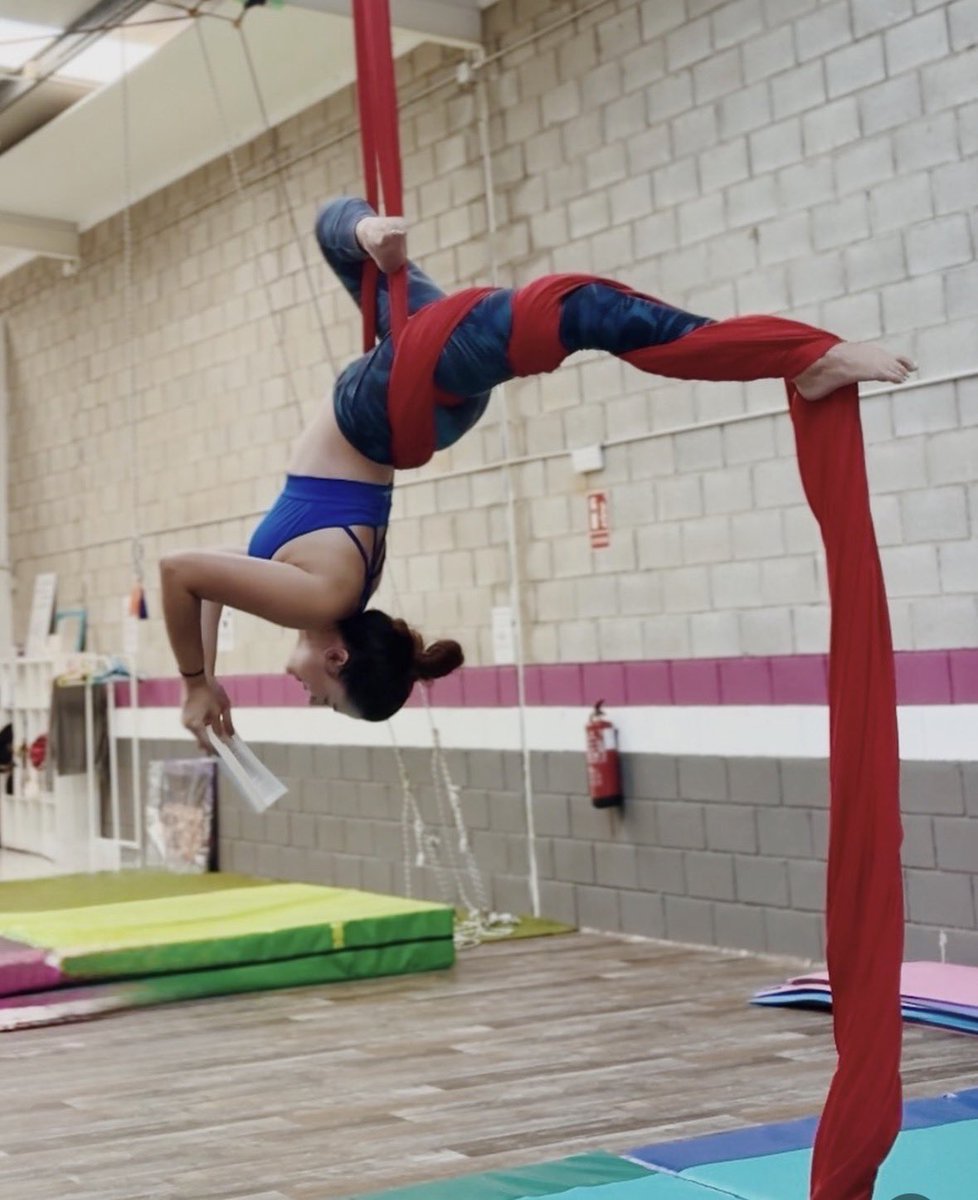 Sobra decir que por la gracia de la foto perdí el marcapáginas.