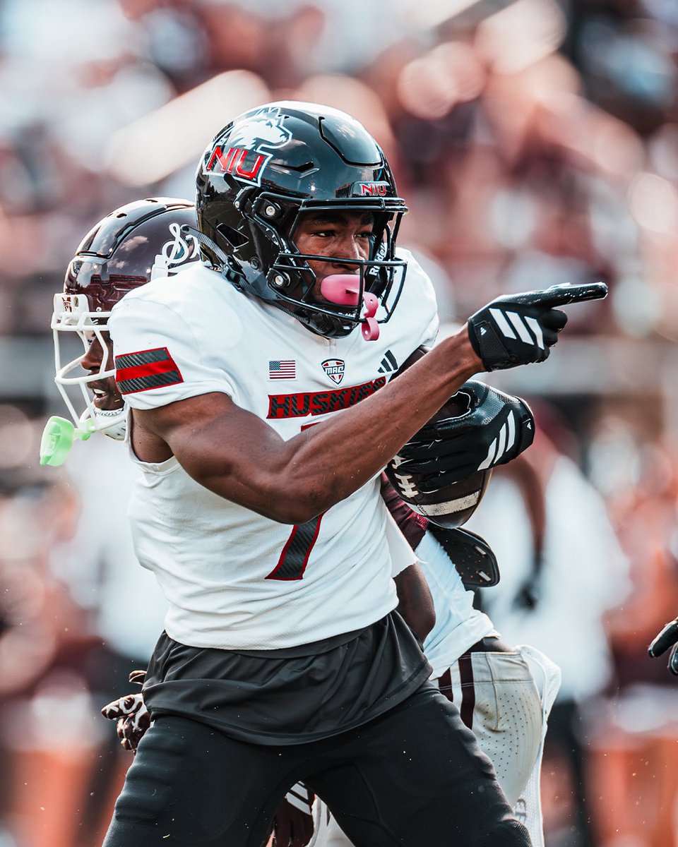 NIU_Football's tweet image. Eyes Forward. 📈

#HuntForOne 🦴 | #TheHardWay 🤘