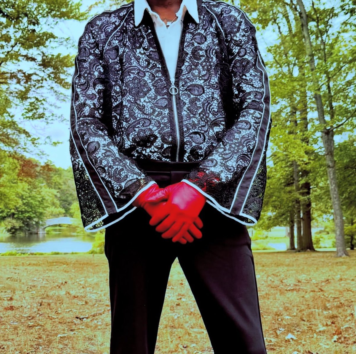 ~ “You Couldn’t Tell What Type Of Cloth That I’m….
I’m Just Ghost Floating Through In The Autumn Of Winds…
I’m Often Called “HIM” - 
S➕. ELSEWHERE 💿 
The Album Coming Soon. 🎠🎡🎠