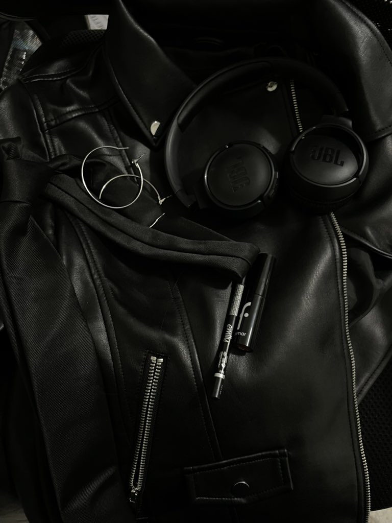 Kışın tüm kombinlerin benzerlik