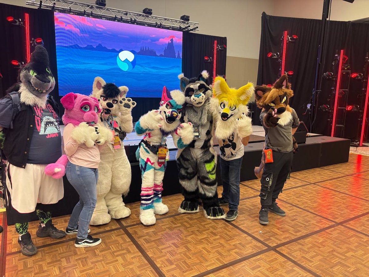 More furvana photo dump