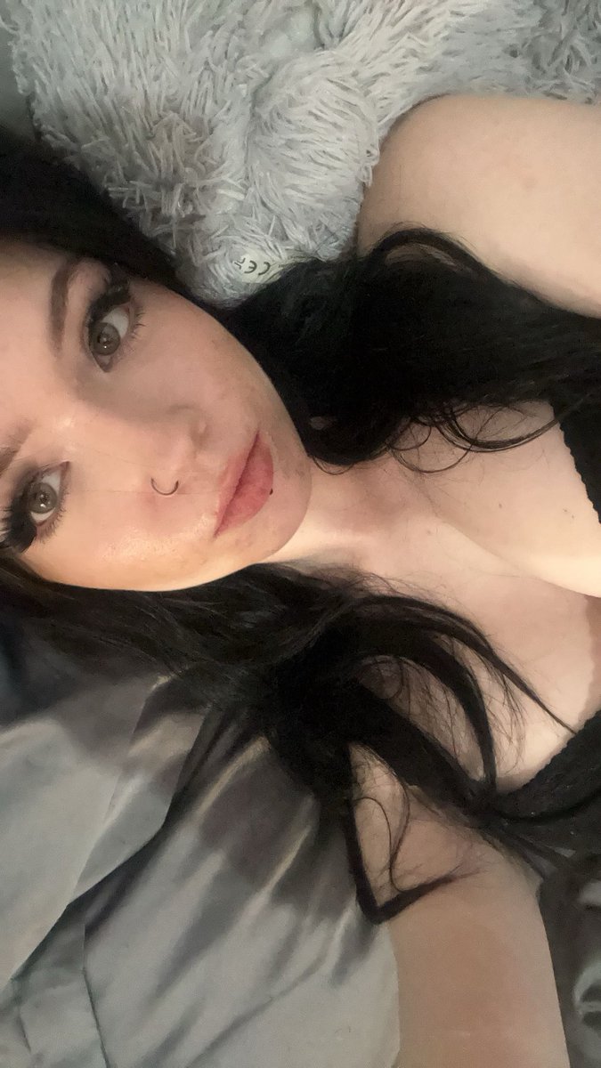 love0liss's tweet photo. moothunt !!
 ⠀:¨ ·.· ¨:⠀@love0liss 
⠀  `· .  she/her﹒ 18ꜝ

✚ ₊horrorgames, anime, reading, studying + more obv ૮ ˙Ⱉ˙ ა 

trying to be more Interactive ⋆ 𐙚 ̊.

♡ and ↻ plz .ᐟ 

#promotwt #anitwt #gamingtwt #studytwt #booktwt https://t.co/z8rTs0CcGF