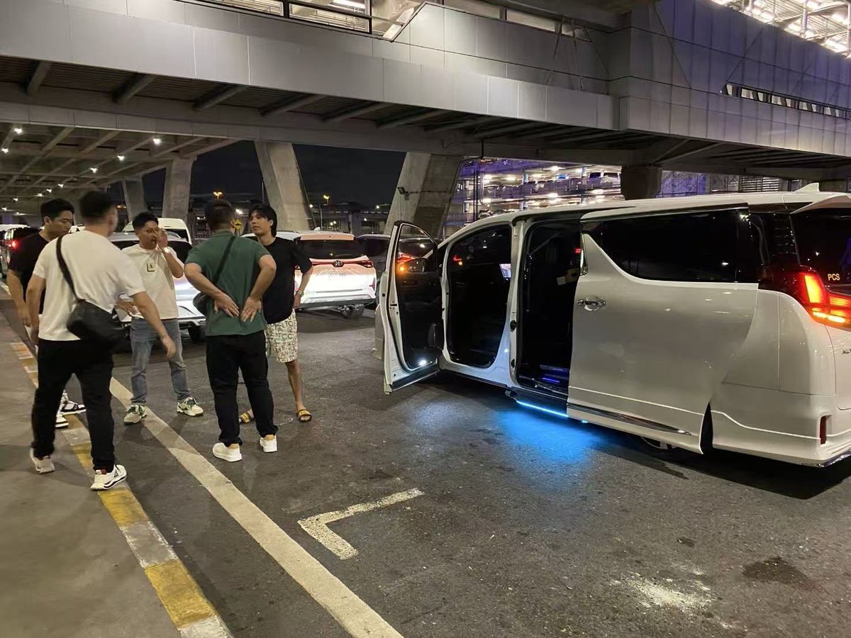 铜锣湾驰终于要跟砵兰街🐷<a href="/doushi0503/">Crypto交易员朱一旦</a> 干起来了

尖沙咀张 <a href="/haoge567/">交易员张张子</a> 紧盯砵兰街🐷

旺角乂 跟湾仔赵 <a href="/btc9949/">交易员赵财神</a> 手持玻璃瓶蠢蠢欲动