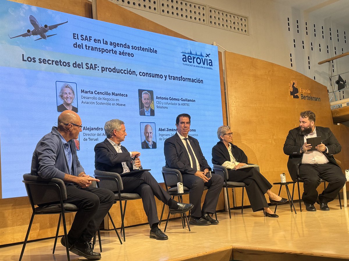 Hoy estamos con nuestro amigo <a href="/mikelalcazar/">Mikel A. Alcázar</a> en el primer directo de <a href="/AeroviaPodcast/">Aerovía: tu pódcast de aviación en español</a> para hablar de “El SAF en la agenda sostenible del transporte aéreo”.