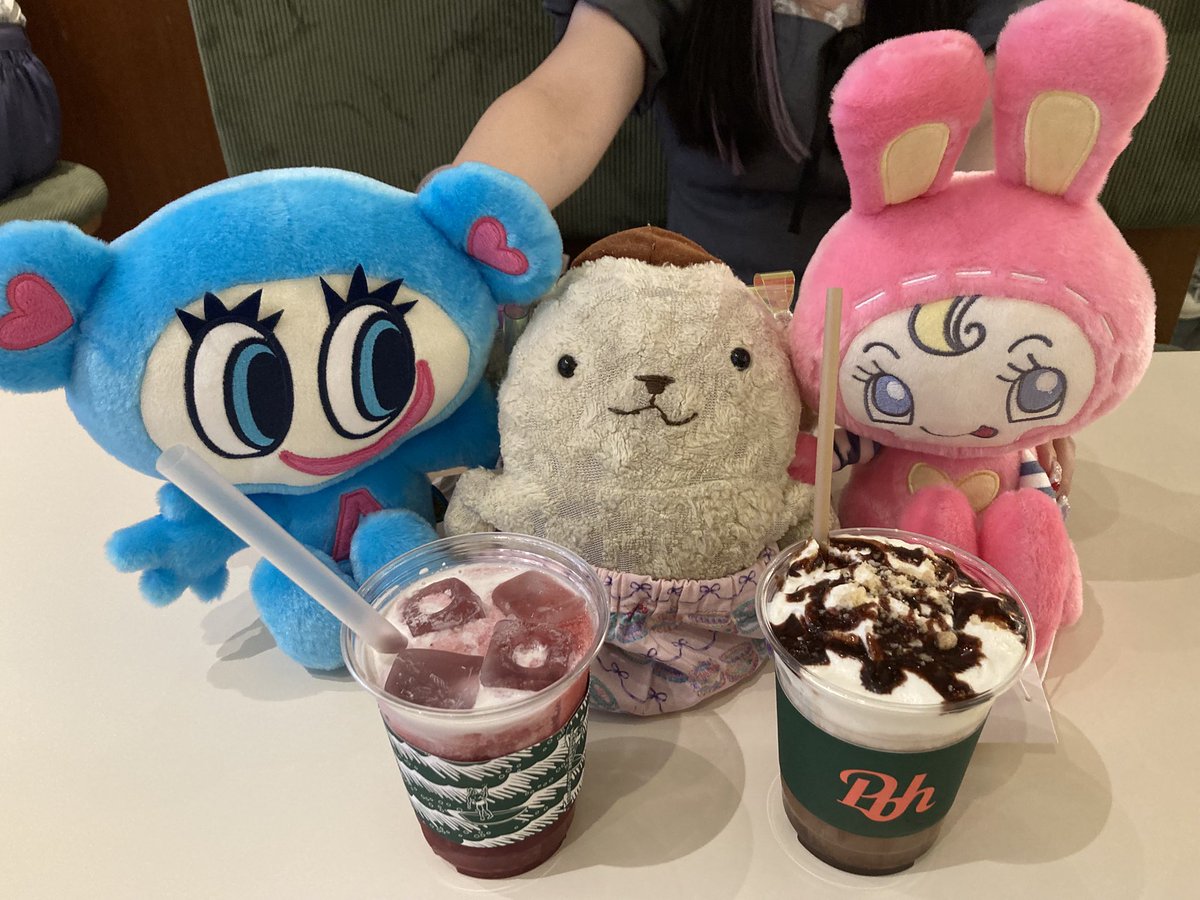 pakupurinn's tweet photo. U・ω・U『☔️あめ50ミリで、すごすぎて、そとでられないプリっ‼️💦
プリン、1にち、ルミネエストにいたプリっ❕
しちゃうしまくって、つかれたプリし、かうもの、せいりするために、カフェいったプリっ❕』
#新宿
#LUMINEEST
#PacificDRIVEIN https://t.co/V18VCrbZ02