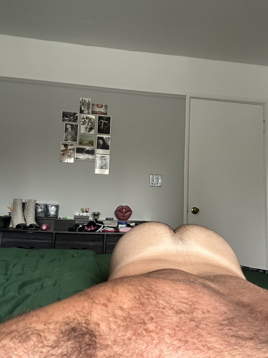 Yall like tan lines?
