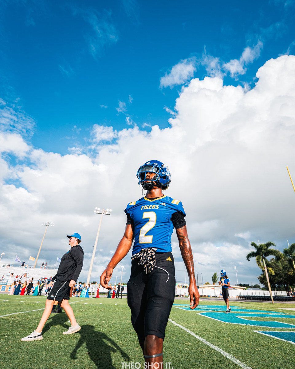 Mid Season Tape Real Deal ATH (Not all Film) hudl.com/v/2SmVpD <a href="/coachrodharris/">Rodney Harris</a> <a href="/JMikeBos/">John Michael Boswell</a> <a href="/CoachMattina/">Coach Alex Mattina</a> <a href="/CoachFanelli/">Douglas Fanelli</a> <a href="/will_stahmer/">Will</a>