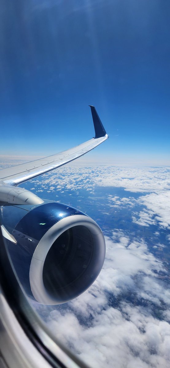 Took off a couple of hours ago for #TakeOffTuesday.  Any guesses on AC type based on the Pic?