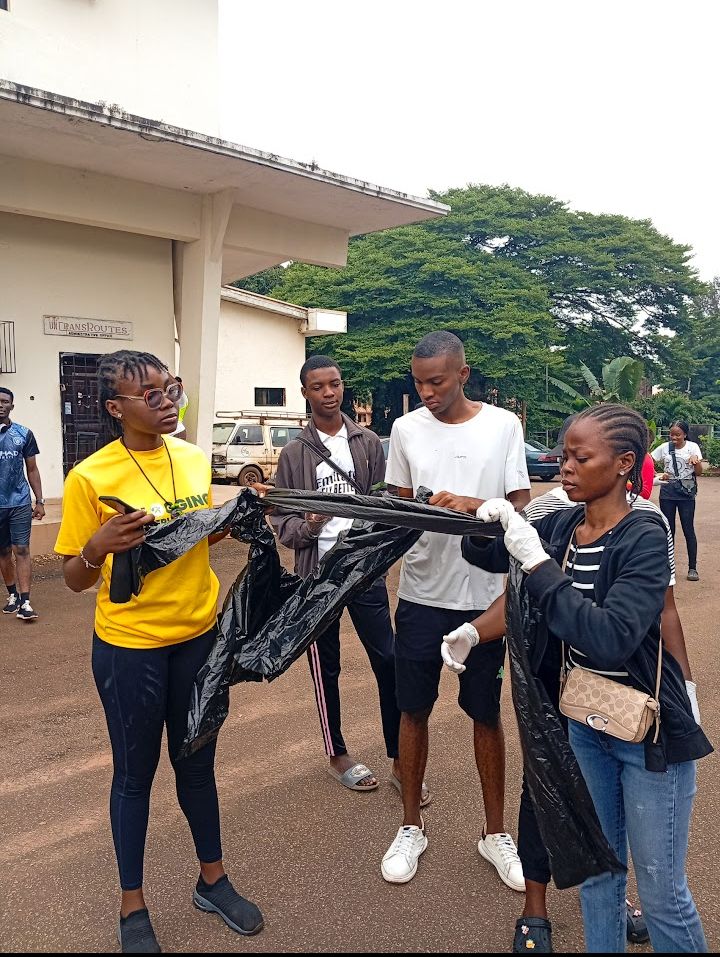 Plogging Nigeria,UNN tweet media
