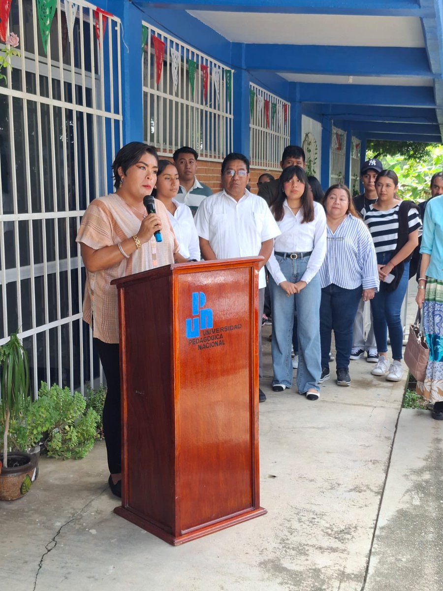 📸 Inauguran exposición fotográfica "72 Horas de Angustia" 
En la Universidad Pedagógica Nacional Unidad 202 #Tuxtepec se inauguró la exposición fotográfica "72 Horas de Angustia", una serie de fotografías de Teodoro Acevedo Villamil que conmemora 81 años de la inundación de 1944