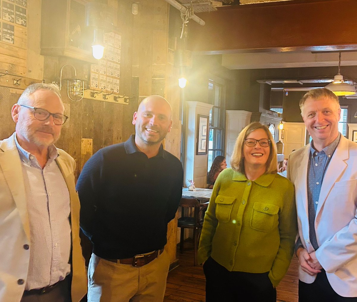 Helen20Masters's tweet image. Looking forward to an evening of interesting conversations and collaboration ⁦@MATPartNet⁩ Bath ⁦@AJRAllModCons⁩ ⁦@ChilternLT⁩ coming together of inspiring leadership!