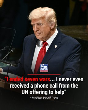 Amelia3294's tweet photo. Trump always knows how to make a speech memorable! Even with the escalator and teleprompter problems, the message was still extremely impressive 😄
#TrumpUNSpeech #UNGA #POTUS #MAGA #TeleprompterFail #EscalatorFail https://t.co/tTMVAhWaWc